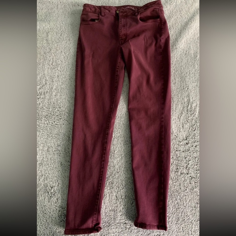 American Eagle High Rise Jeggings / Maroon / Size 12